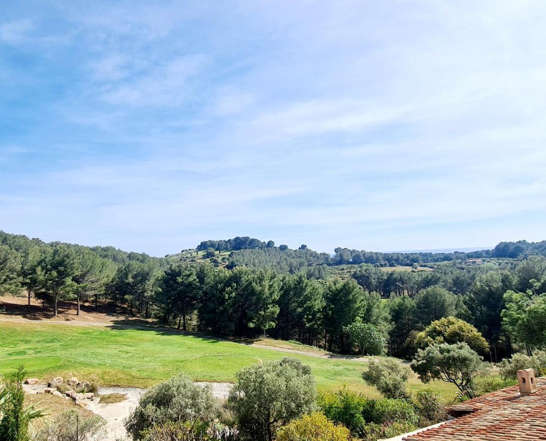 Villa Dans Cadre D'Exception - Golf, Piscine Et Tennis Prive Saint-Cyr-sur-Mer Exterior photo